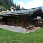 Huettenzeit Almhuette *