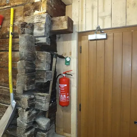 Semesterbostad Huettenzeit Almhuette Sölden