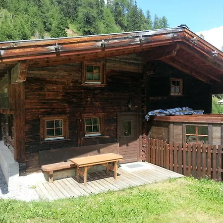 Huettenzeit Almhuette Holiday home
